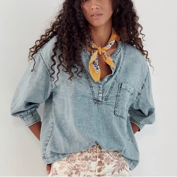Anthropologie Tops - Anthropologie Pilcro Janae Denim Blouse Chambray Blue Size M